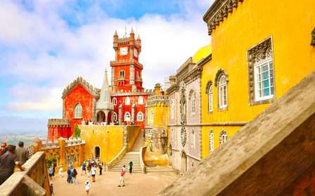 Lisbona: Tour di un giorno di Sintra, Palazzo Pena, Cabo da Roca e Cascais