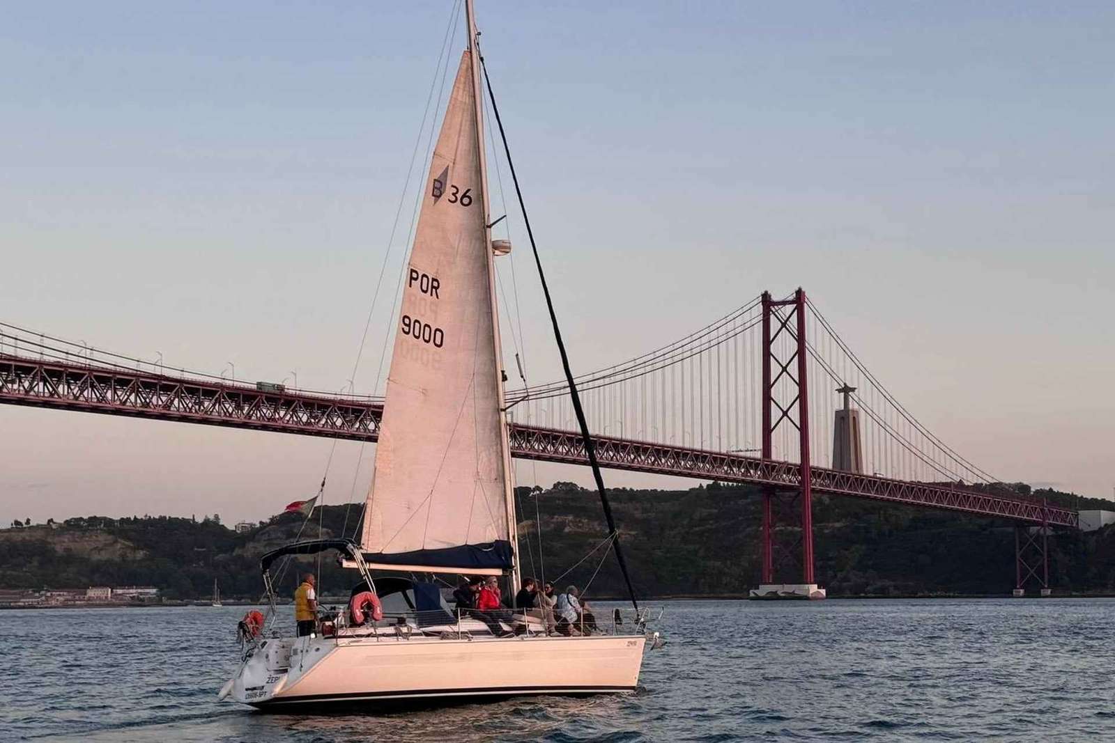 Lisbona: tour di un giorno e al tramonto sul fiume Tago