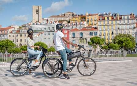 Lisbona: Tour delle colline, dell'Alfama e della Mouraria in bicicletta elettrica