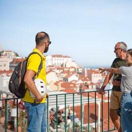 Lisbona: Tour delle colline, dell'Alfama e della Mouraria in bicicletta elettrica