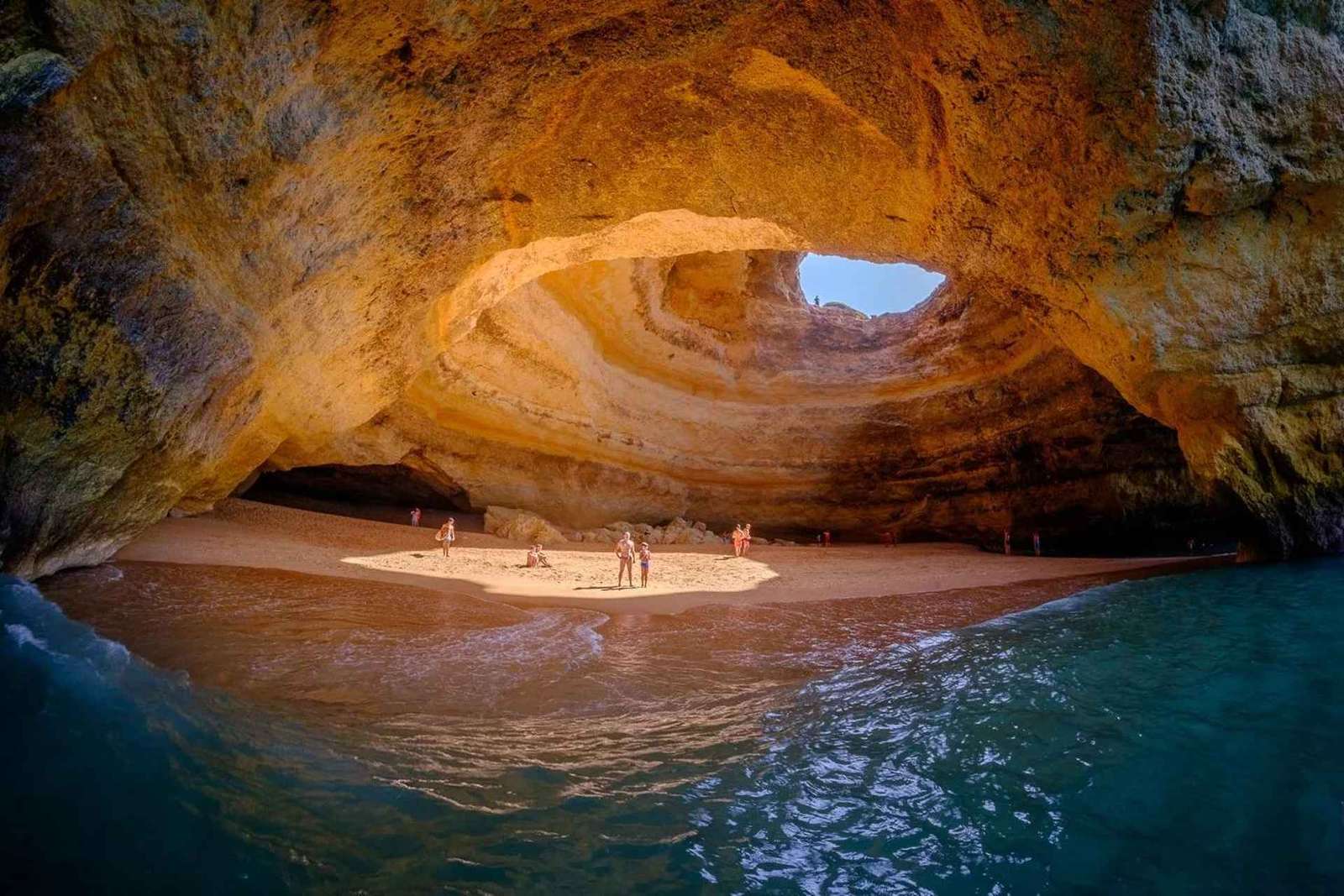 Avventure in Algarve da Lisbona + Tour in barca nella grotta di Benagil!