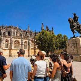 Da Lisbona: Tour guidato di Fátima, Nazaré e Óbidos