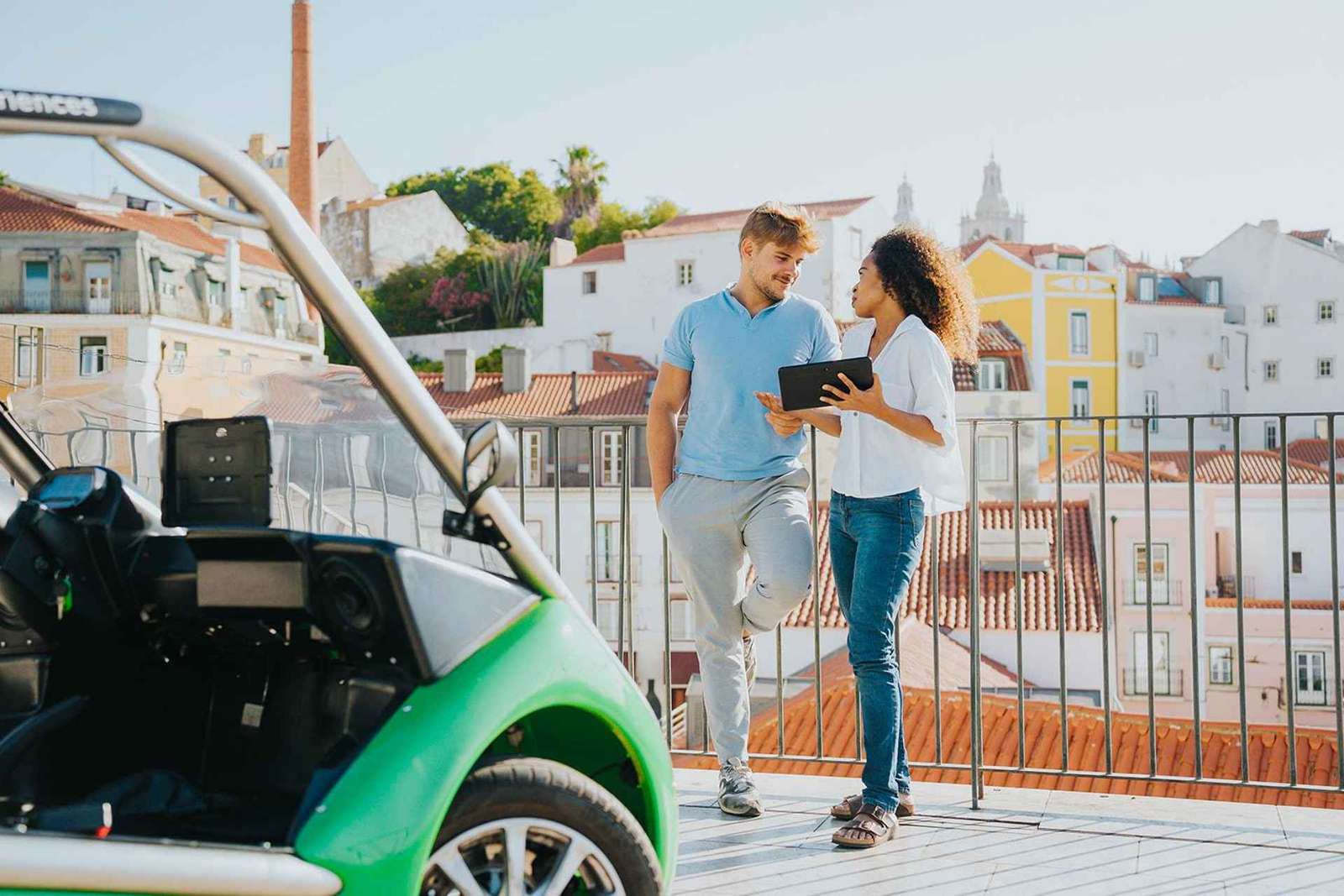 Lisbona: tour degli spinaci guidato da GPS in auto elettrica