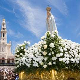 Da Lisbona: Tour guidato di Fátima, Nazaré e Óbidos