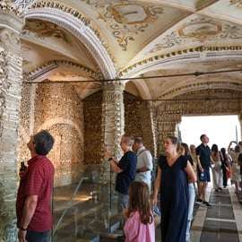 Da Lisbona: Évora, Cappella delle Ossa e tour dei vini dell'Alentejo