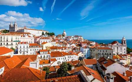 Lisbona: tour in tuk-tuk dei 7 punti panoramici con prelievo e rientro