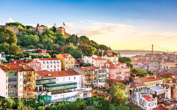 Lisbona: Biglietto di ingresso prioritario per il castello di Sao Jorge con guida