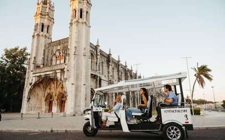 Lisbona: Tour privato della città con Eco Tuk Tuk
