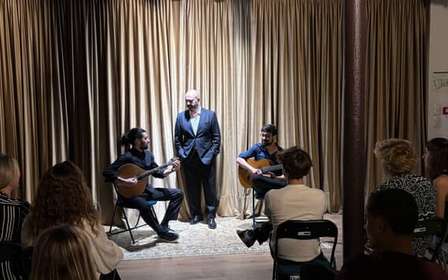 Lisbona: spettacolo di fado dal vivo nella storica Alfama con vino Porto