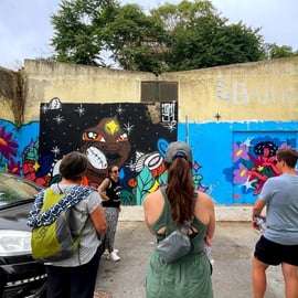 Lisbona: Tour a piedi dell'arte di strada Kickstart