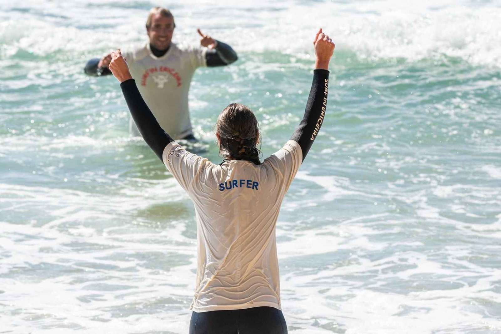 Ericeira: lezione di surf di gruppo con istruttori locali