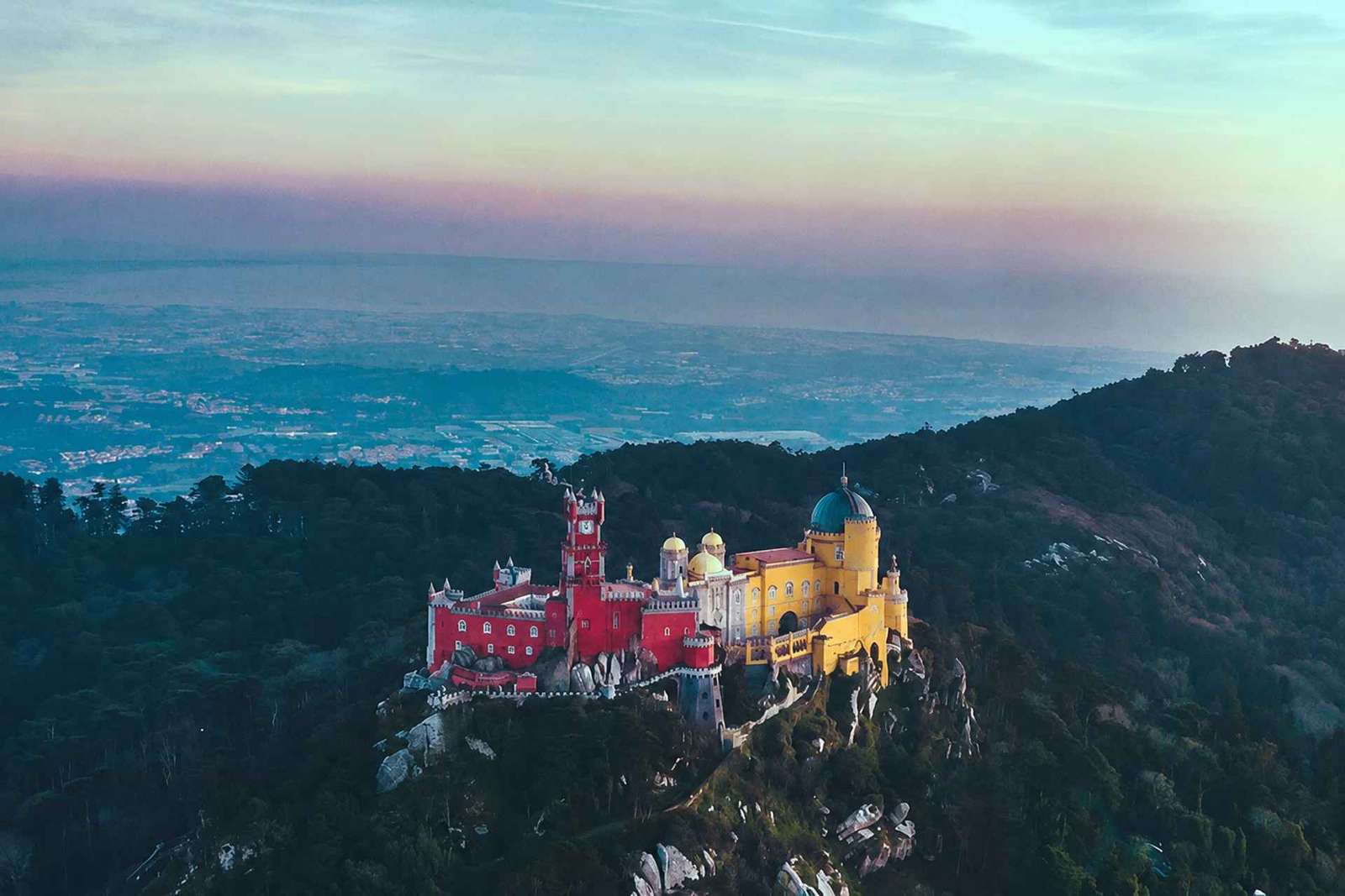 Mezza giornata a Sintra, palazzi Pena e Regaleira con piccoli gruppi