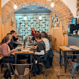 Tesori di Lisbona: tour gastronomico dell'Alfama con 18 degustazioni