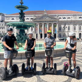 Lisbona: Tour in Segway dei punti salienti della città
