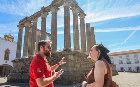 Da Lisbona: Évora, Cappella delle Ossa e tour dei vini dell'Alentejo