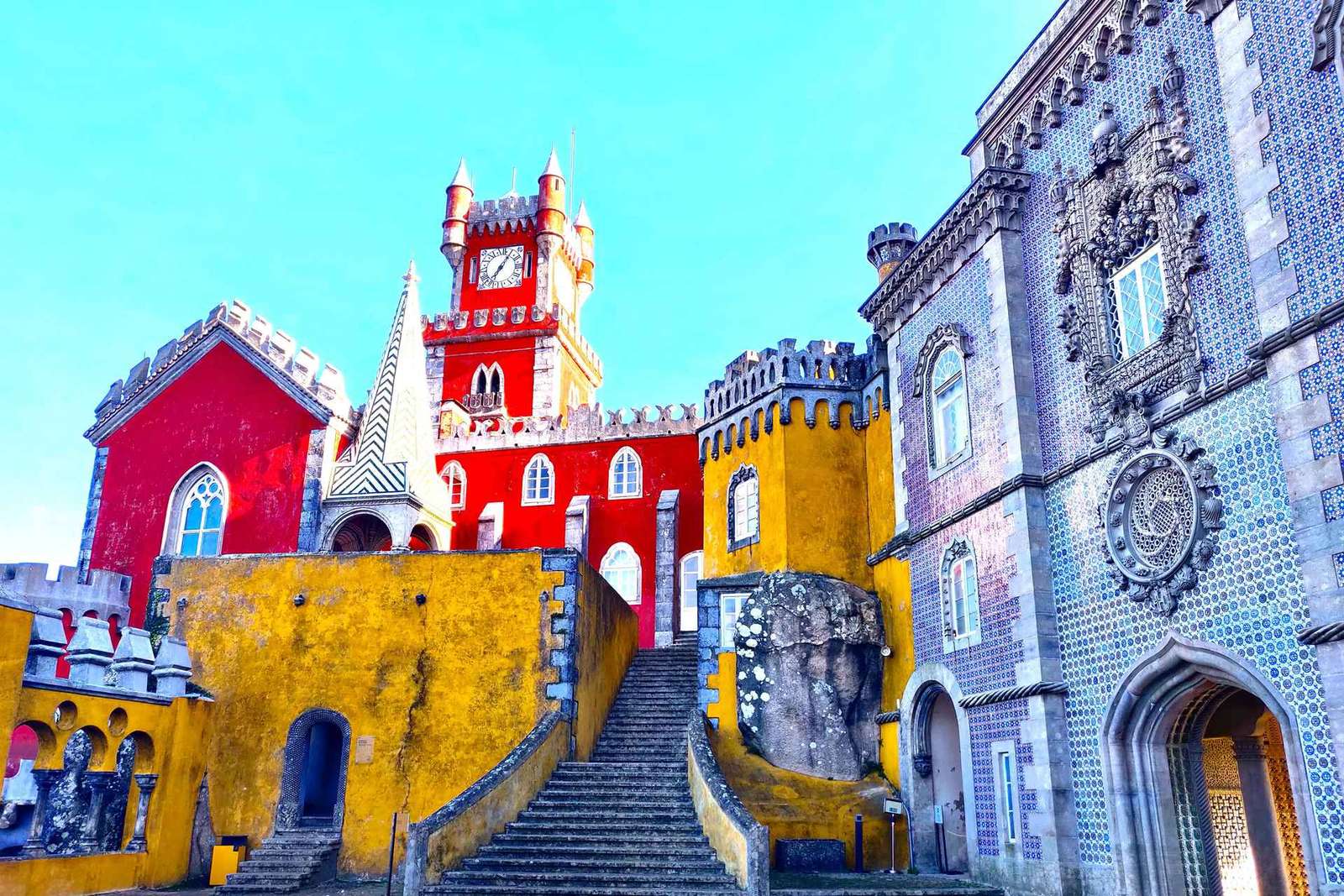 Lisbona: tour di mezza giornata di Sintra con Palazzo Pena e Regaleira