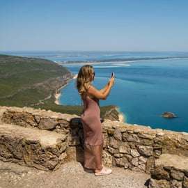 Arrabida: cantine, degustazioni e fabbrica di piastrelle