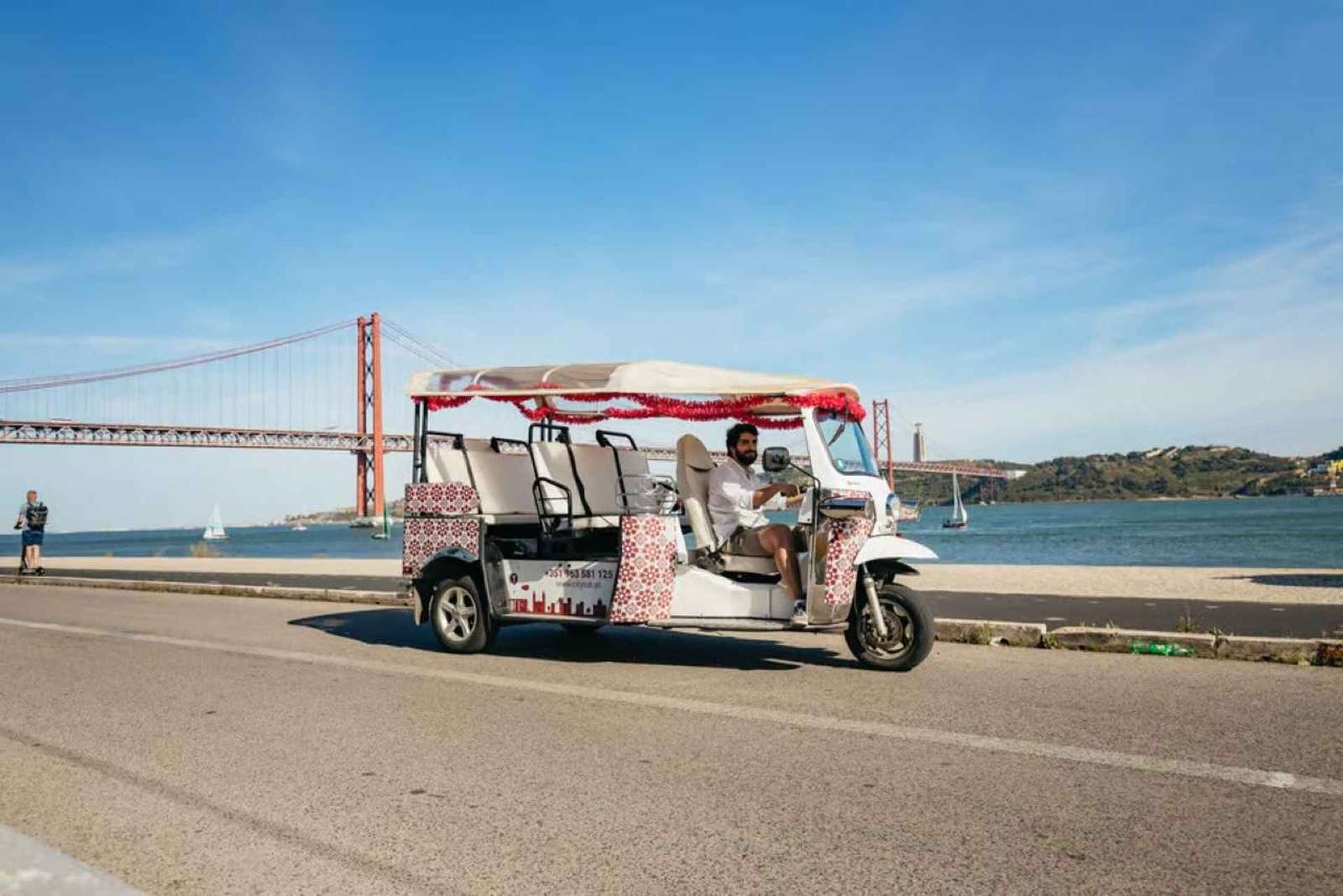 Tour panoramico di Lisbona di 3 ore in Tuk Tuk