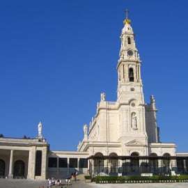 Lisbona: tour guidato del Santuario di Fatima e della Città dei Pastori
