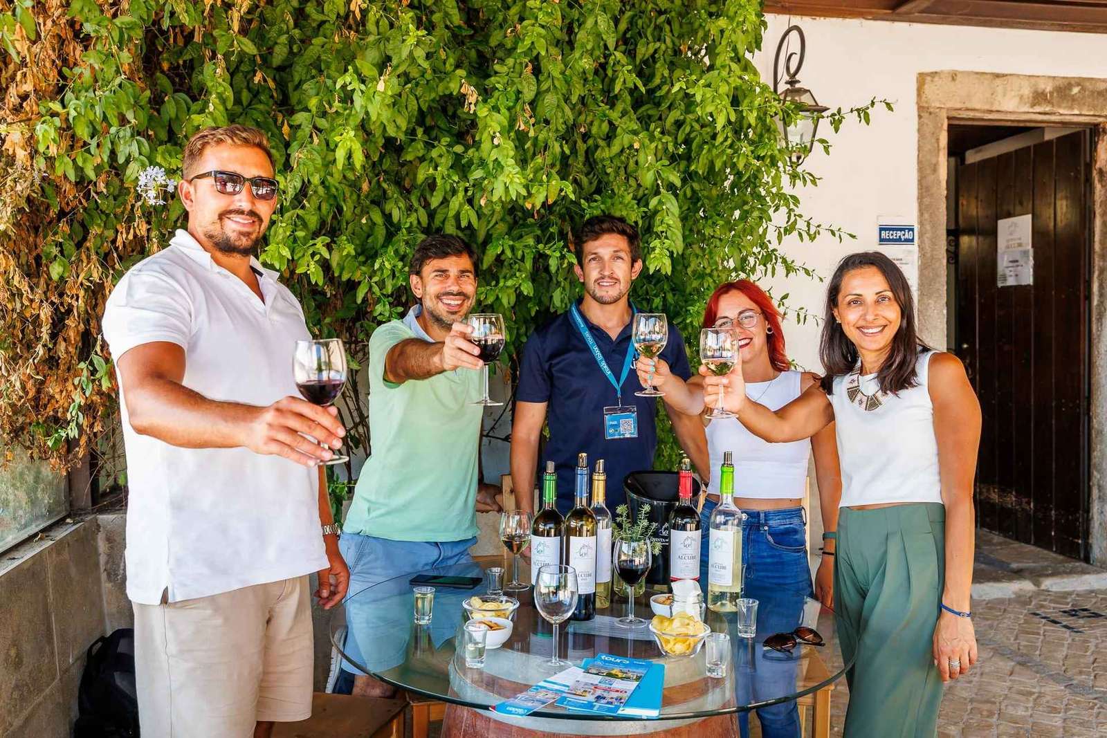 Lisbona: Escursione di un giorno a Arrábida e Sesimbra con il vino