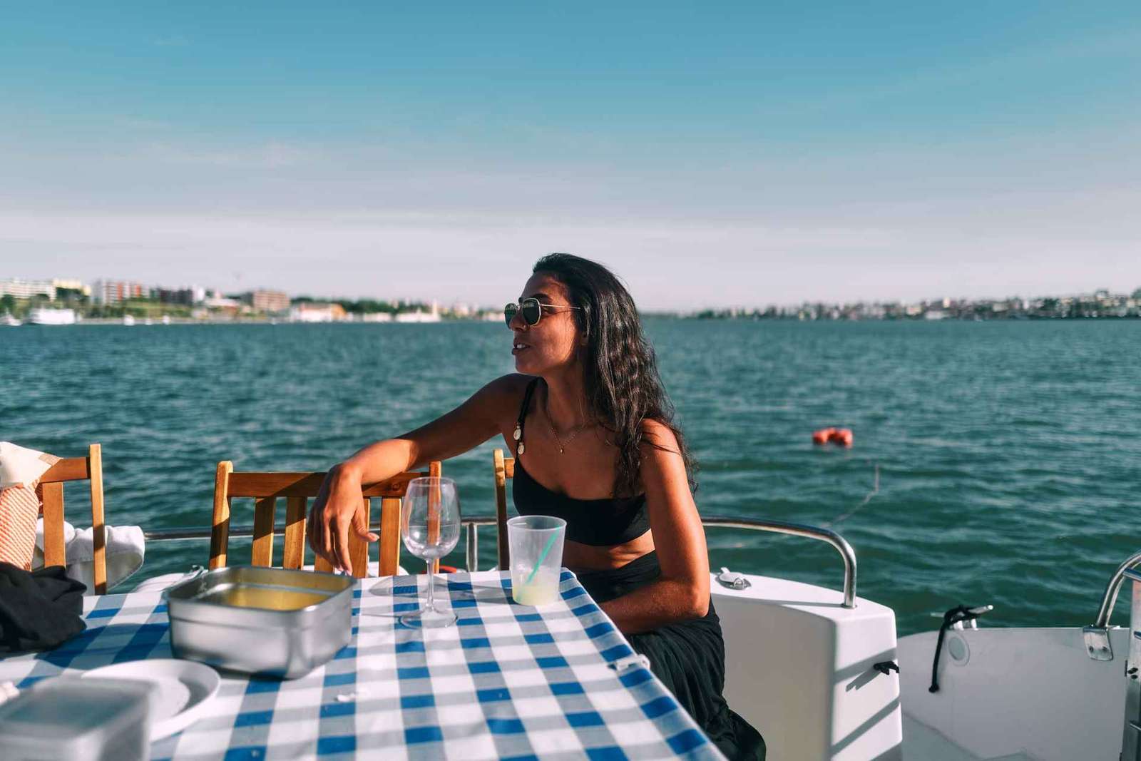 Lisbona: Tour privato in catamarano di lusso con drink di benvenuto