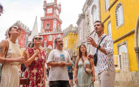Da Lisbona: Sintra e Palacio da Pena - Tour di 1 giorno con guida esperta