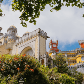 Da Lisbona: Tour guidato di Sintra, Regaleira e del Palazzo di Pena