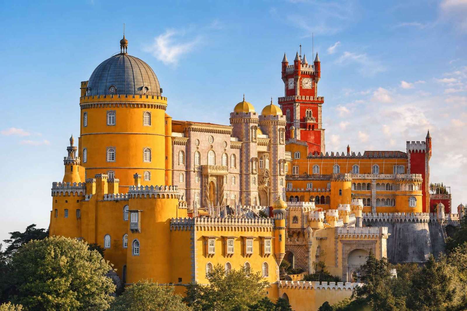 Lisbona: Tour guidato di Sintra, Pena, Regaleira e Cascais