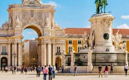 Lisbona: tour turistico privato in tuk-tuk con prelievo in hotel