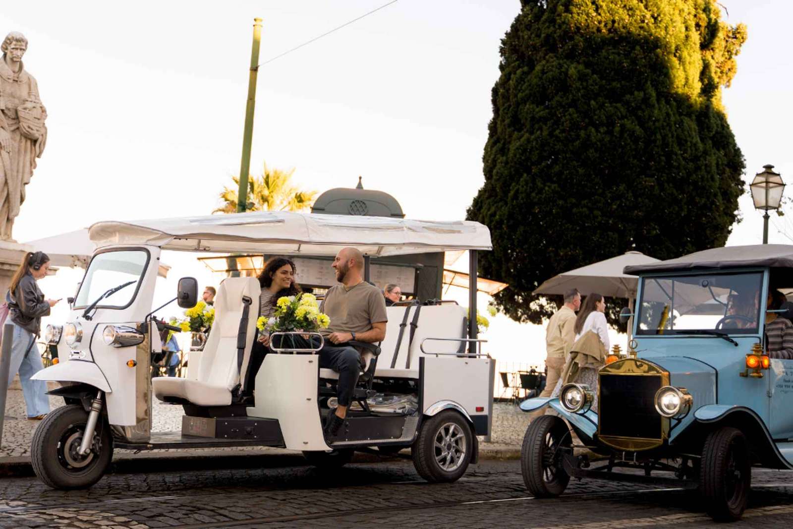 Lisbona: tour privato della città in tuk-tuk con guida esperta