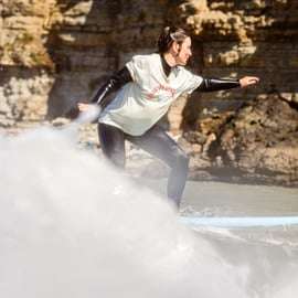 Ericeira: lezione di surf di gruppo con istruttori locali