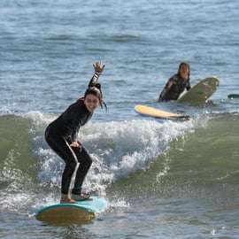 Guida al surf di Lisbona - Corso di surf & Pick up