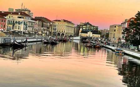 Lisbona: Trasferimento privato a Porto con soste in 3 città