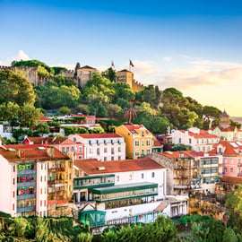 Lisbona: Biglietto di ingresso prioritario per il castello di Sao Jorge con guida