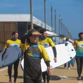 Scuola di surf in Portogallo: Lezioni di surf a Costa da Caparica