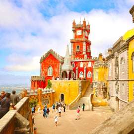 Lisbona: Tour di un giorno di Sintra, Palazzo Pena, Cabo da Roca e Cascais