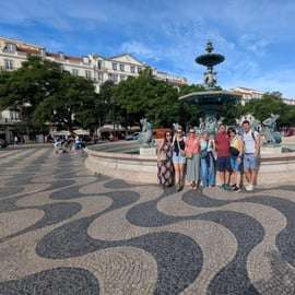 Visita di Lisbona in francese. Gruppo piccolo (massimo 10 persone)! Seguimi!