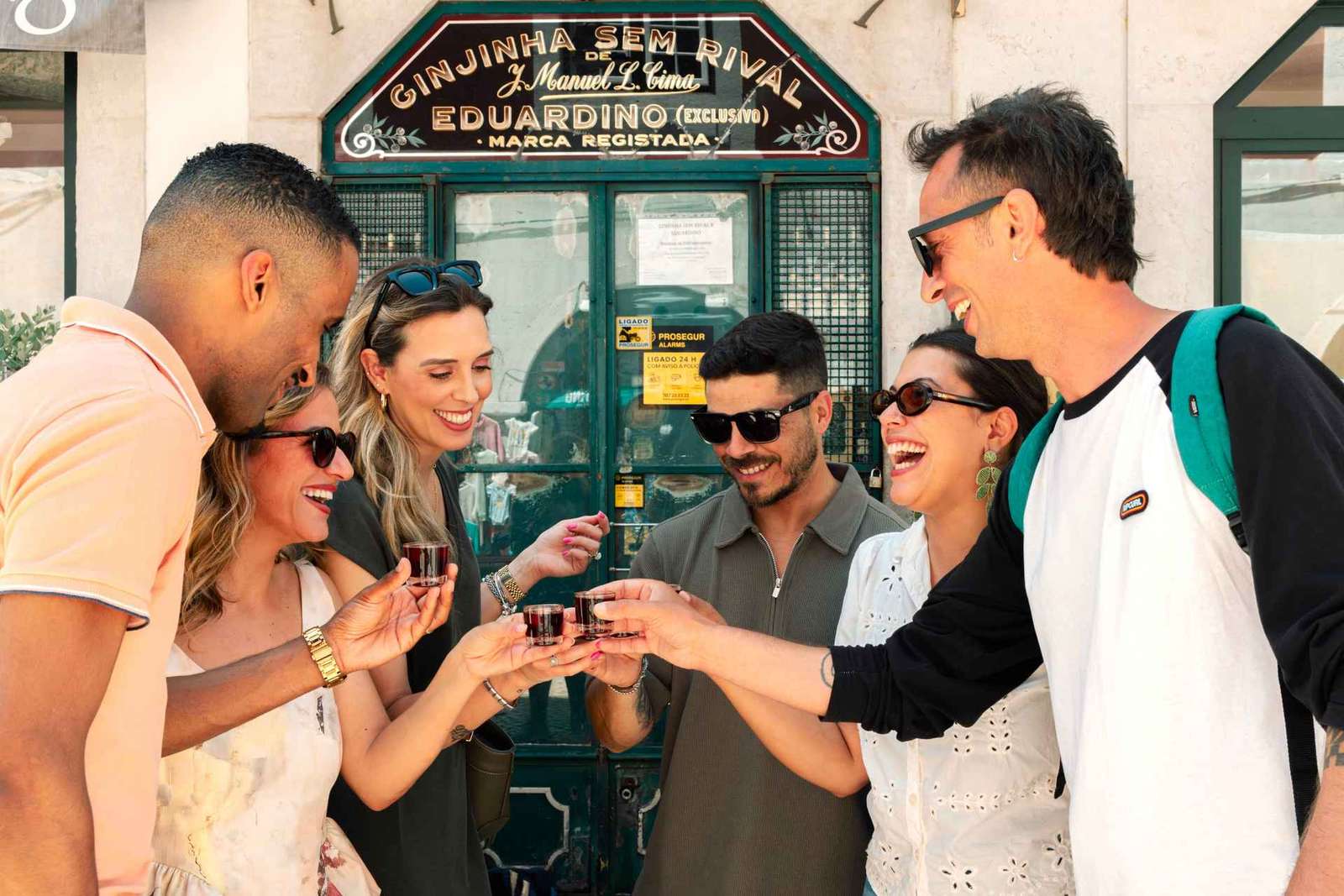 Tour gastronomico per piccoli gruppi a Lisbona: mangia e bevi come un vero lisbonese